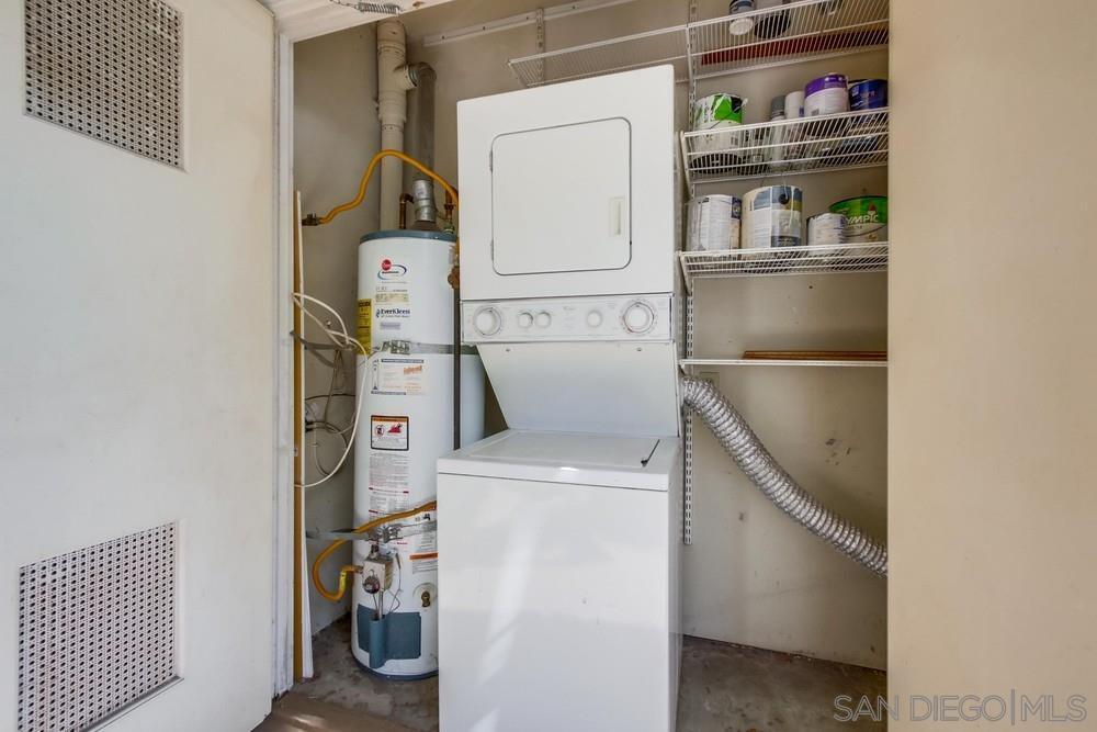 Building Photo - 11161 Camino Ruiz