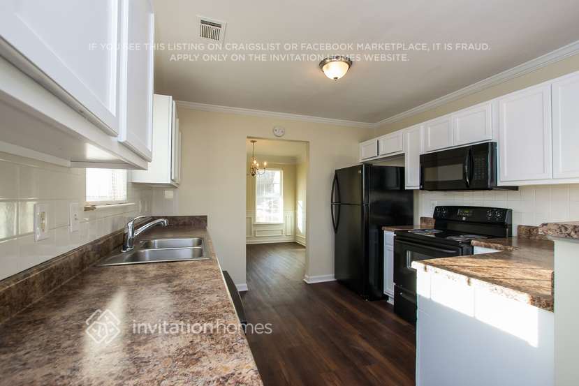 Building Photo - 5004 Grist Mill Dr