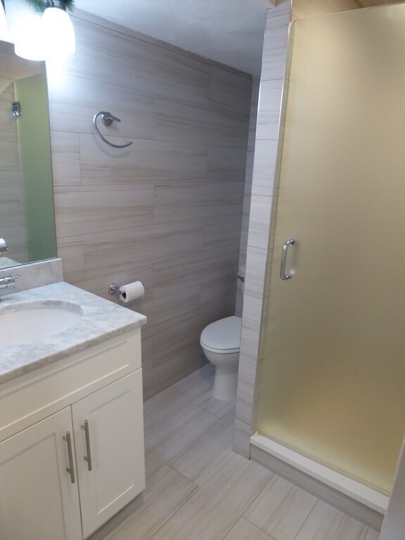 Building Photo - 61 Baxter St