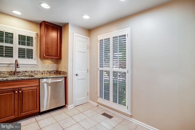 Building Photo - 14508 Four Chimney Dr