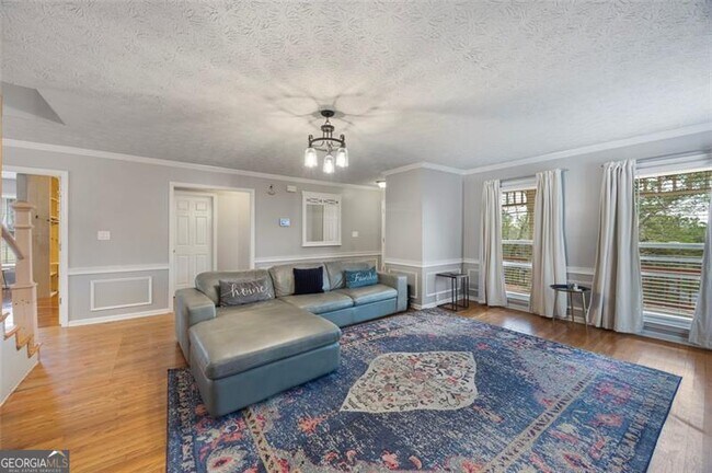 Building Photo - 135 Cowan Trail