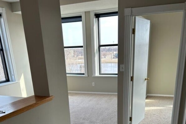 Building Photo - Block V