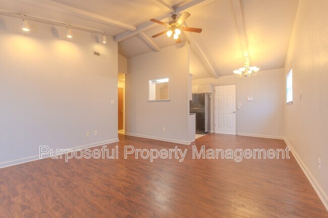 Building Photo - 2633 SW 68th St