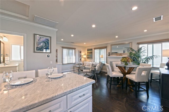 Building Photo - 1319 W Bay Ave