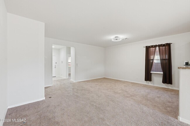Building Photo - 6737 S Cut Bow Dr