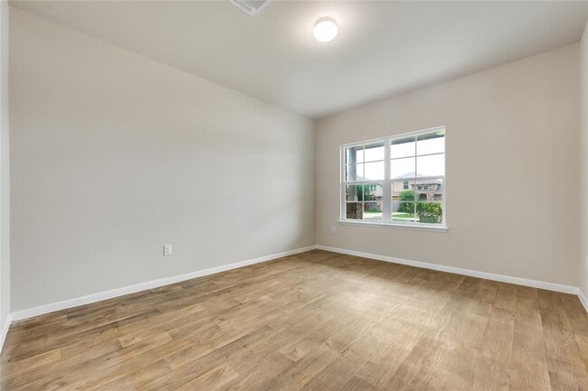 Building Photo - 3205 Ortman Dr
