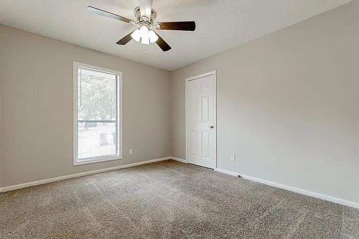 Building Photo - 141 Windmill Orchard Rd