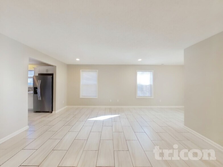 Building Photo - 12298 Wolf Run Rd