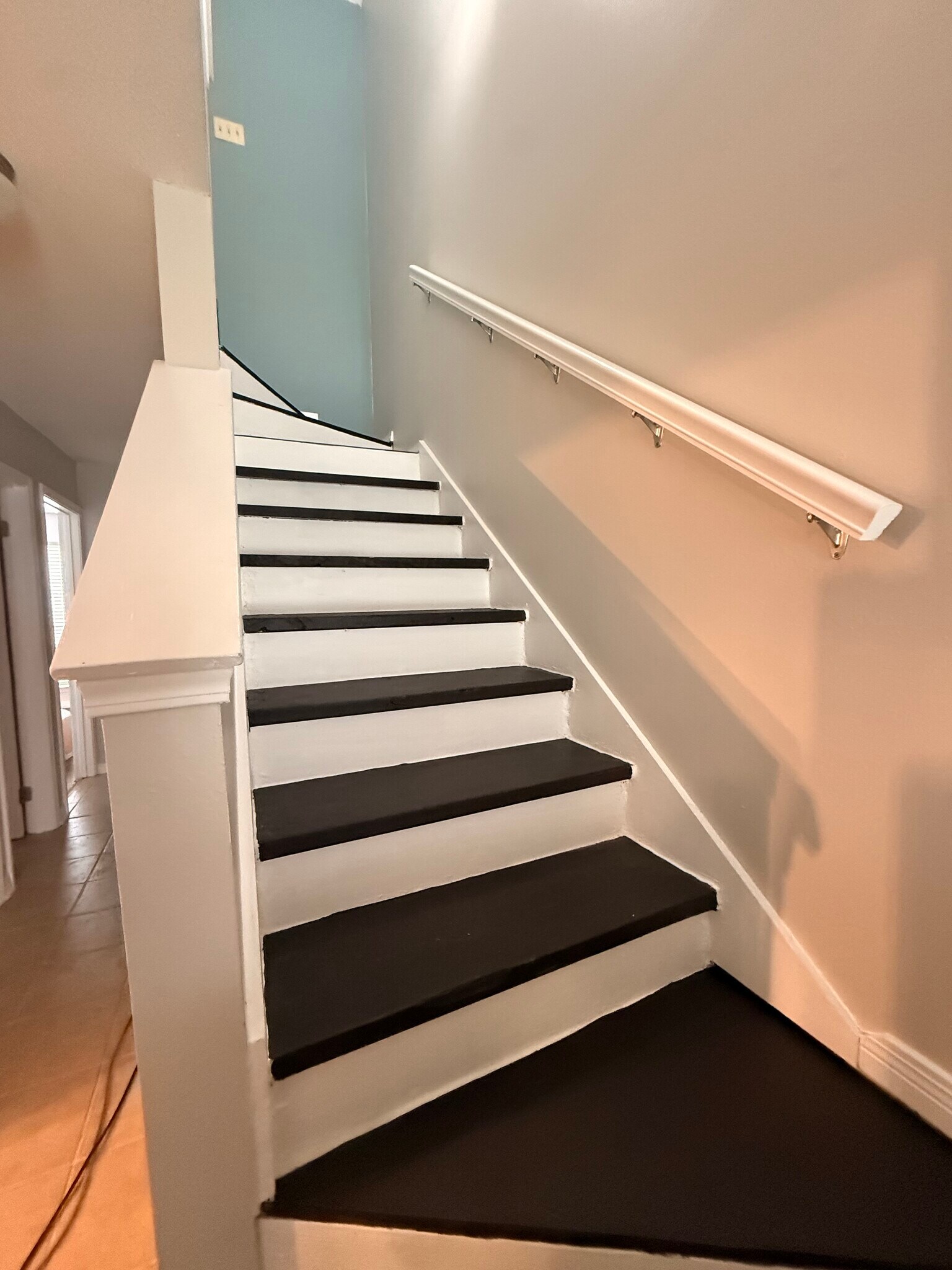 Building Photo - 119 Chamale Cv W
