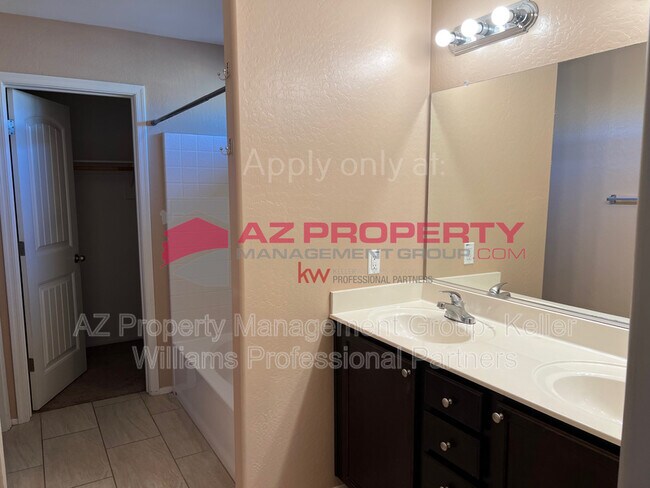 Building Photo - 10225 W Camelback Rd