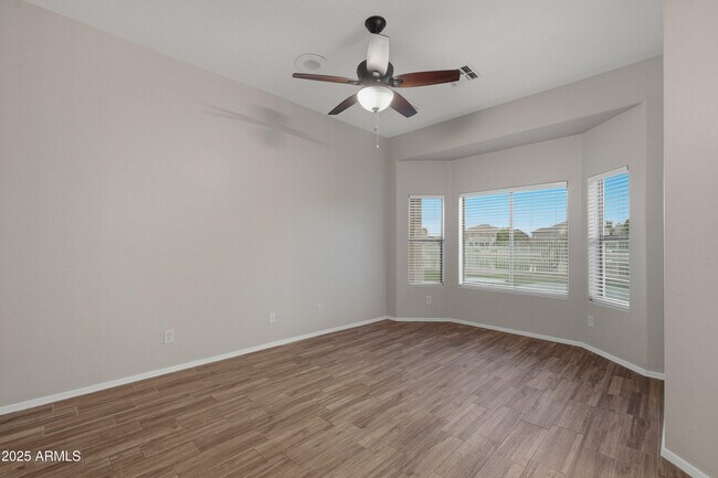 Building Photo - 2033 N 110th Ave