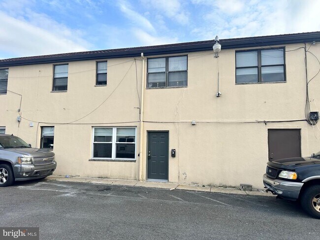 Building Photo - 7900 Frankford Ave