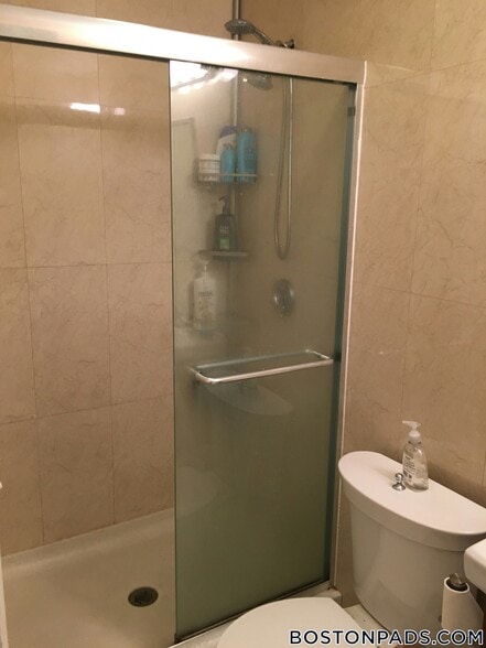 Building Photo - 191 Winthrop Rd