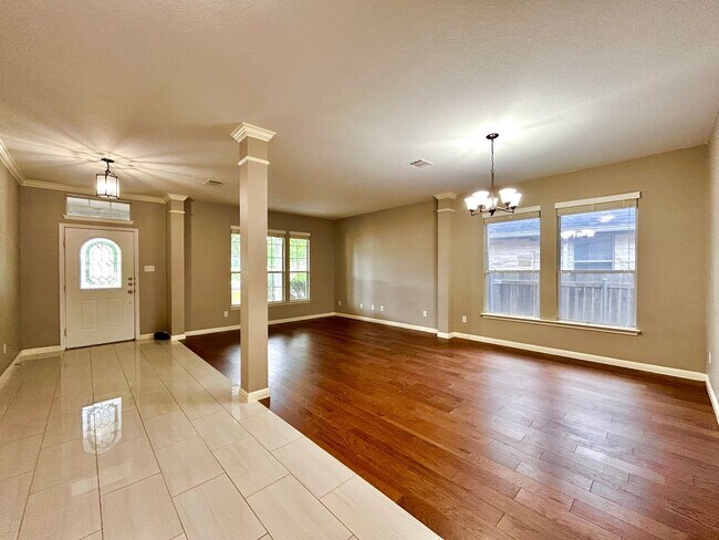 Building Photo - 13012 Kenswick Dr