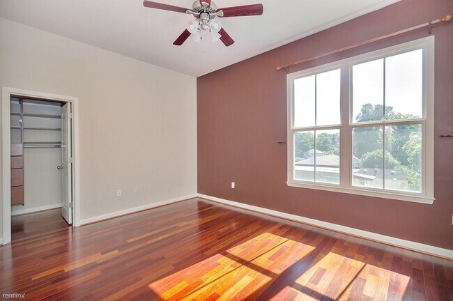 Building Photo - 1 br, 1 bath House - 700 Walker Square Uni...