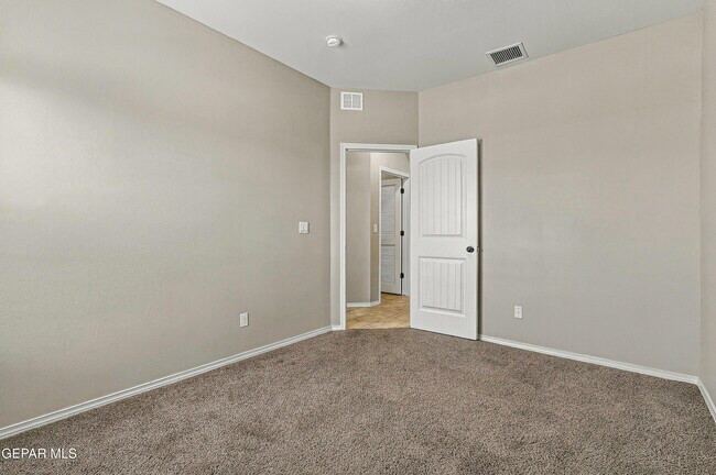 Building Photo - 13805 Garforth Ave