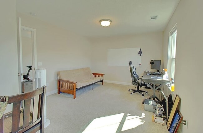 Building Photo - 35 Perlieu Ct