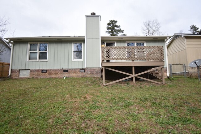 Building Photo - 6313 Applewhite Rd