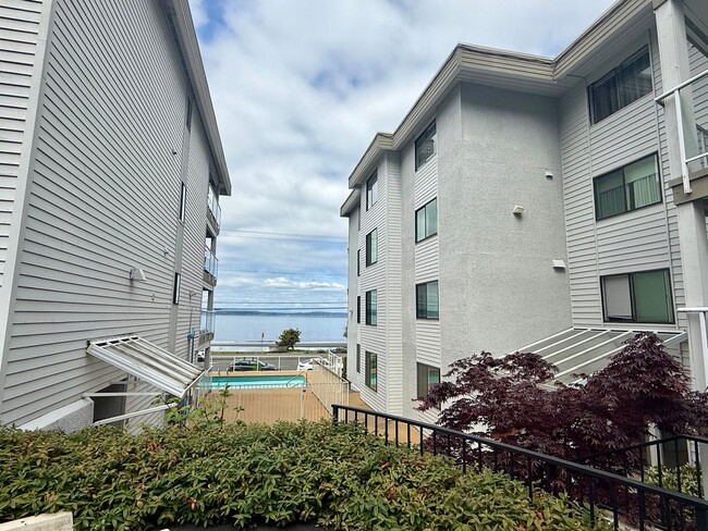 Primary Photo - Alki Shores Condominiums - Alki Beach