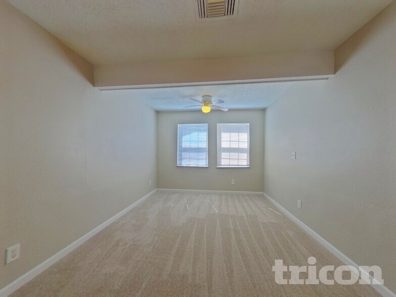 Building Photo - 15375 Hopedale Ln