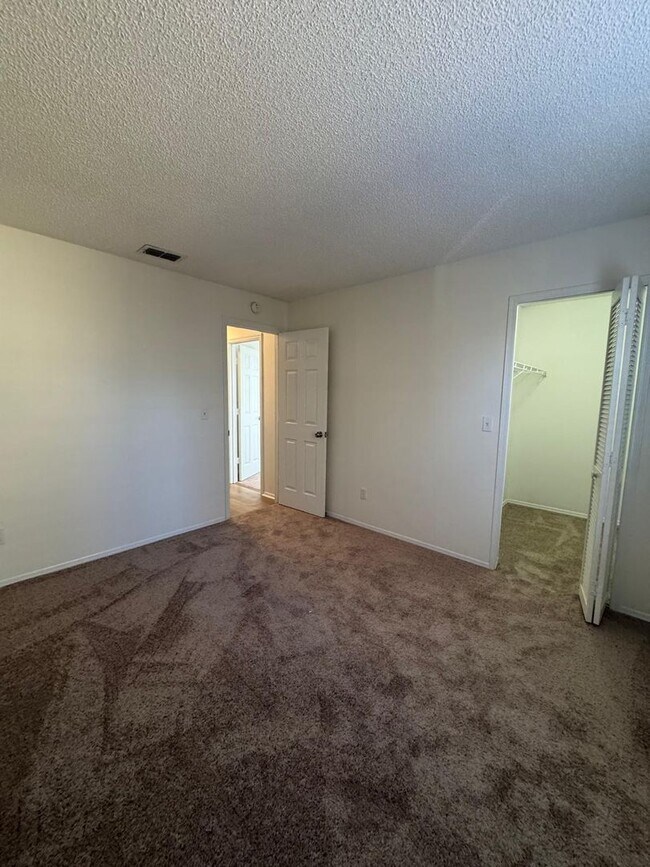 Building Photo - Single Family Home - Orlando