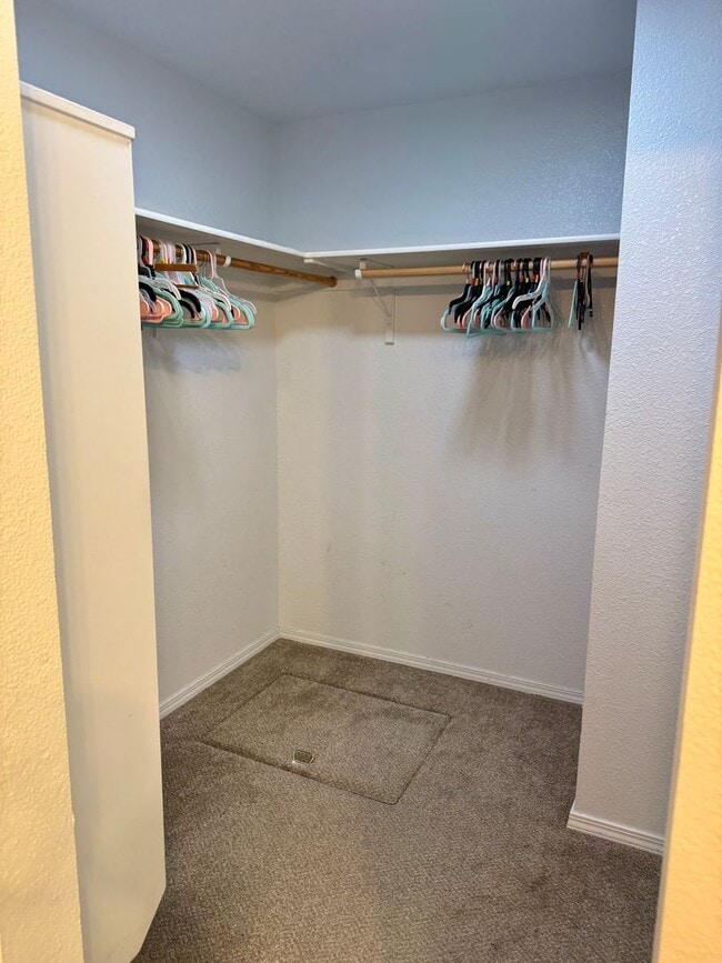 Building Photo - Wonderful three bedroom, 2 bath, home available now.  Pets allowed.