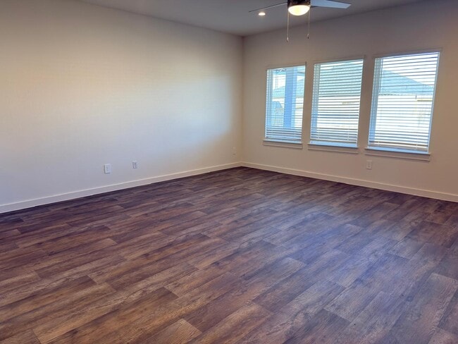 Building Photo - 8038 Marchese Dr