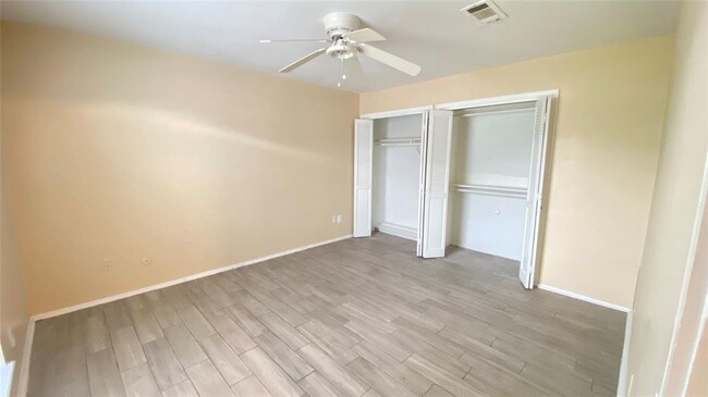 Building Photo - 4714 N Cashel Cir