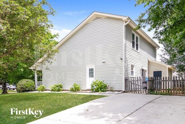 Building Photo - 2 Hickory Knoll Ct