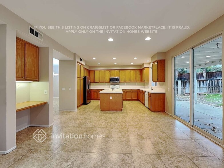 Building Photo - 25820 Boulder Rock Pl