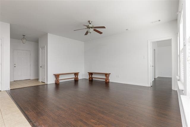 Building Photo - 2300 Castle Creek Dr