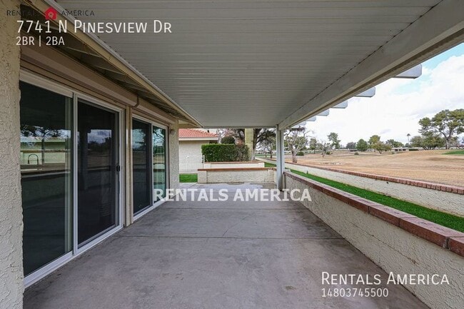 Building Photo - Resort Style Living