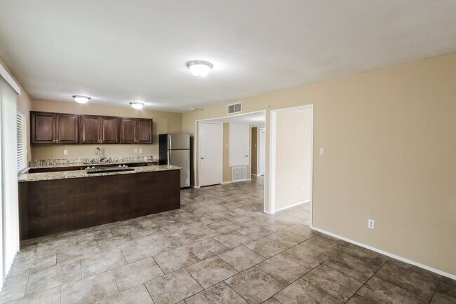 Building Photo - 3809 Hunters Trail