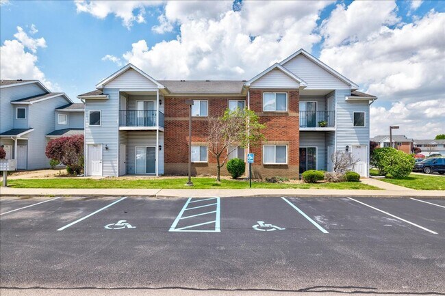 Building Photo - **Swimming Pool*****1 Bed 1 Bath******Cross Pointe Business Park*****LAKE VIEW AVAILABLE