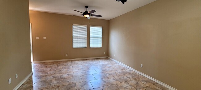 Building Photo - 7252 Mansions Dr