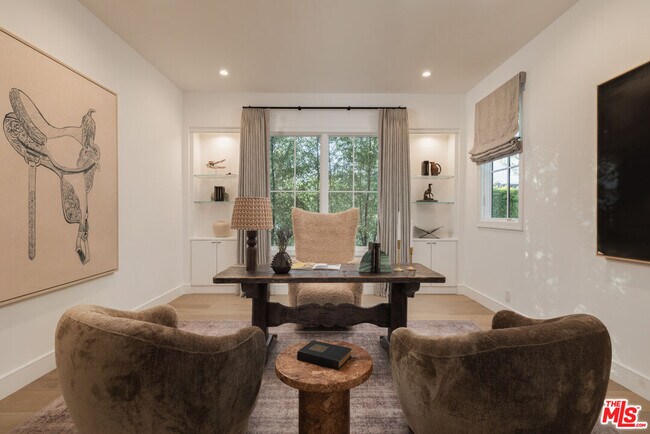 Building Photo - 550 Spoleto Dr