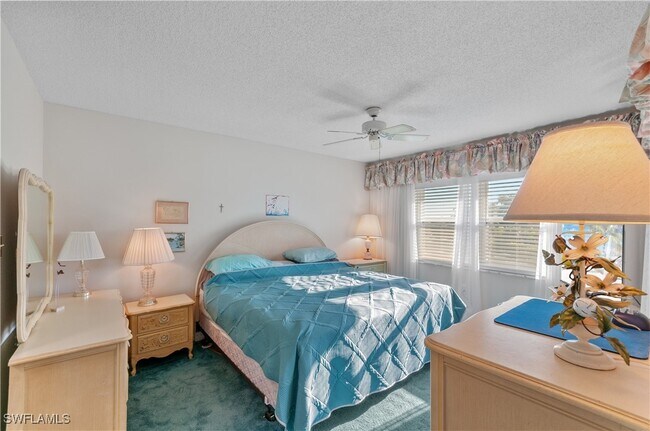 Building Photo - 5 High Point Cir W