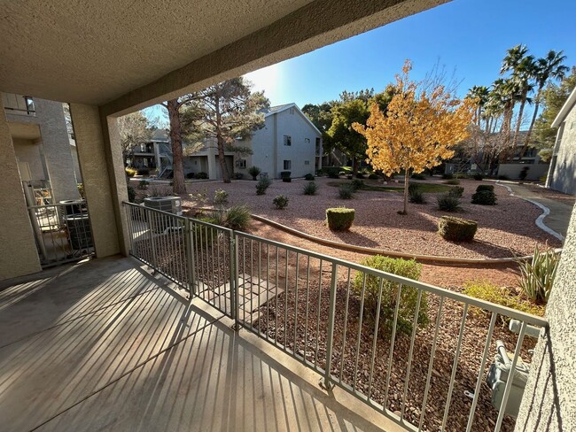 Building Photo - BEAUTIFUL 2 BEDROOM AND 2 BATHROOM CONDO L...