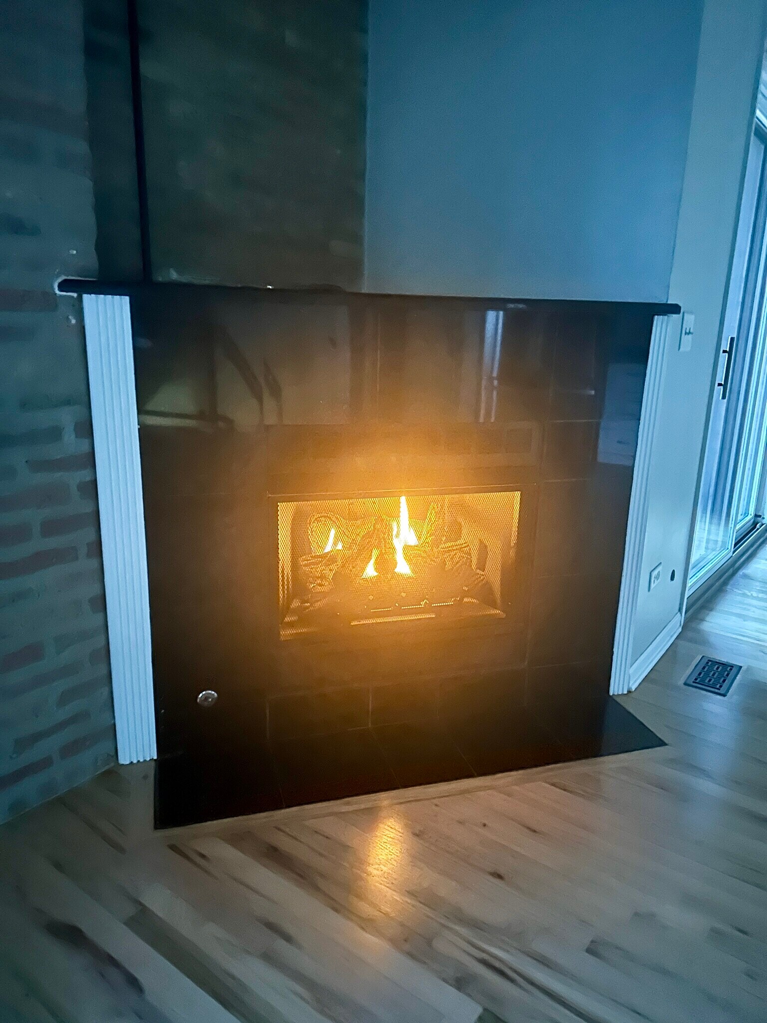 Building Photo - 809 E 40th St