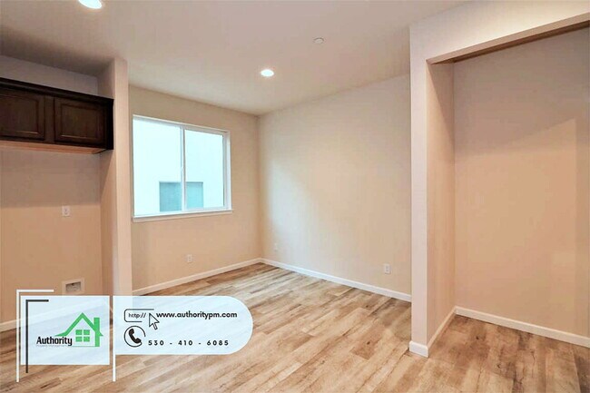 Building Photo - 838 Mission De Oro Dr