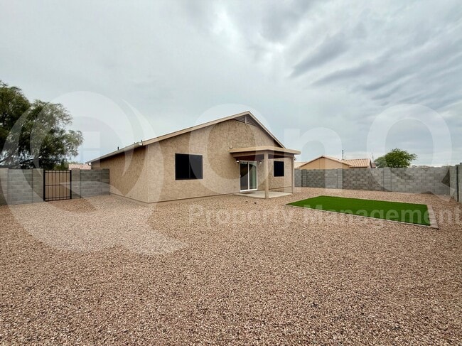 Building Photo - 15120 S Amado Blvd