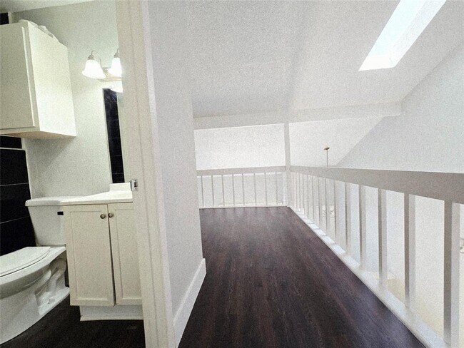 Building Photo - 12625 Newbrook Dr
