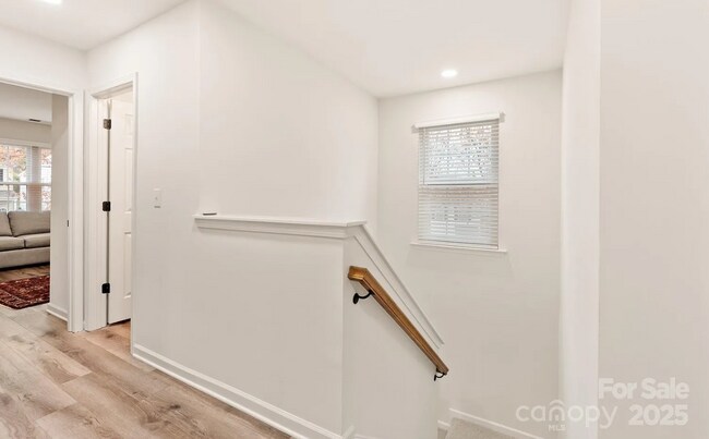 Building Photo - 2269 Winthrop Chase Dr