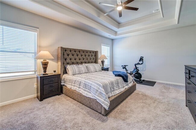Building Photo - 7661 Silk Tree Pointe