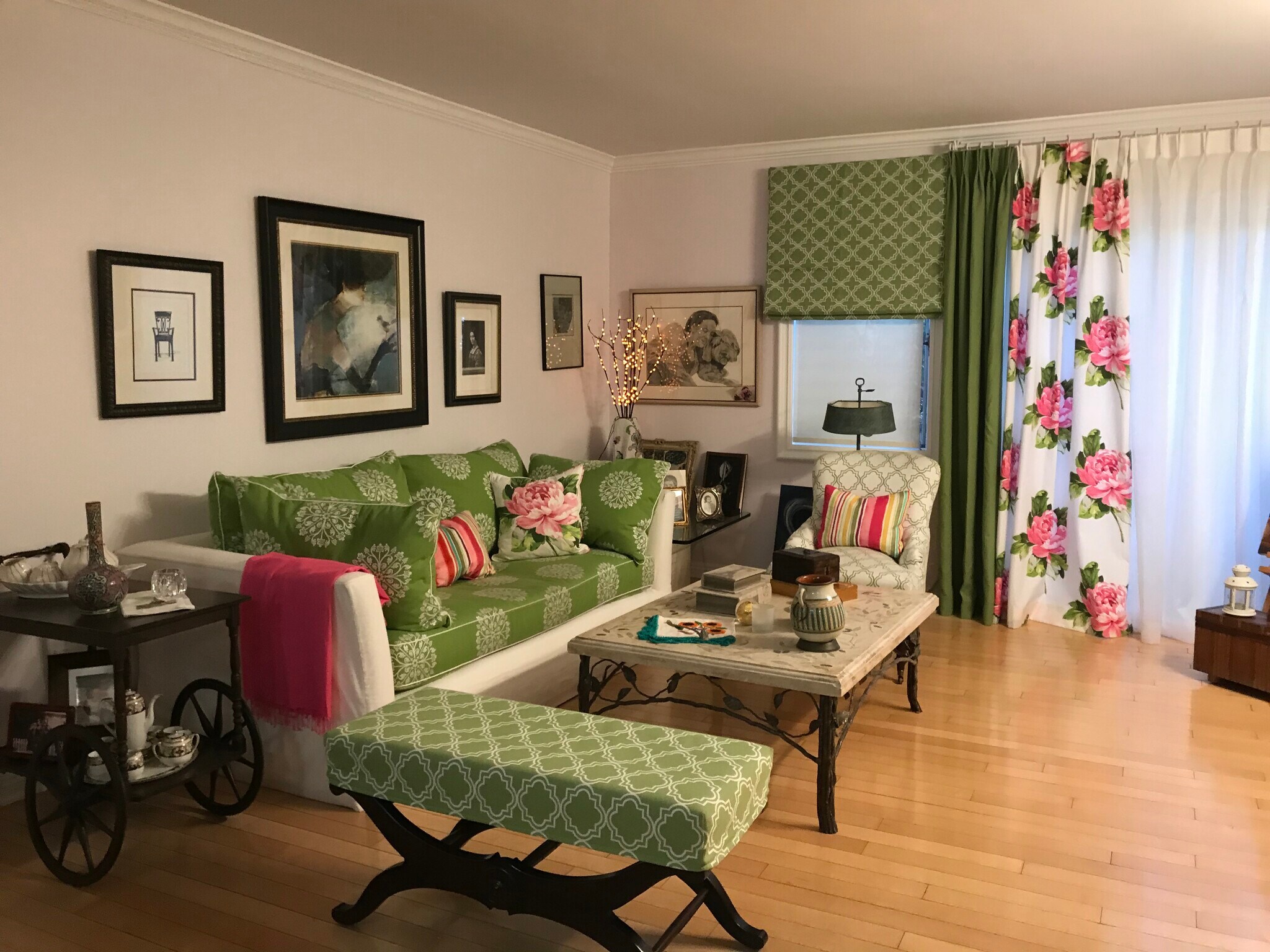 Building Photo - 1345 N Fuller Ave