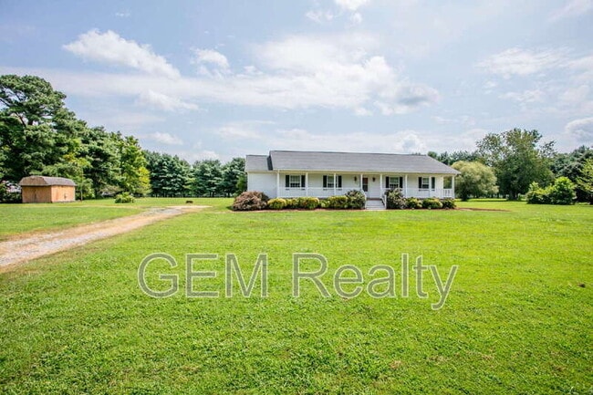 Building Photo - 15617 Mockingbird Ln
