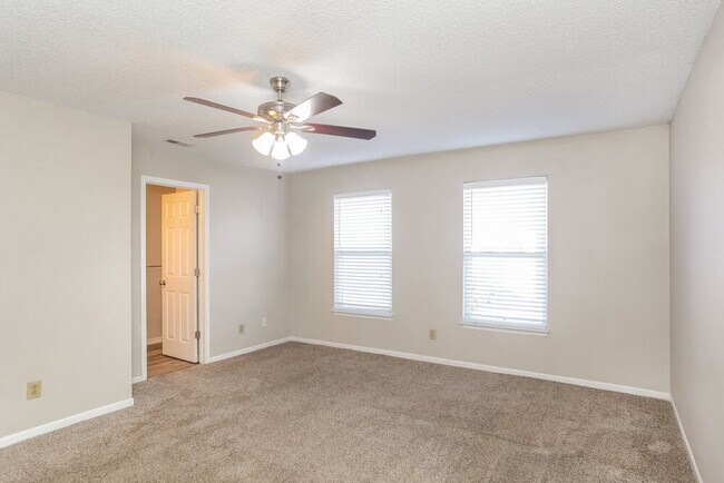 Building Photo - 1829 Blue Pine Ln