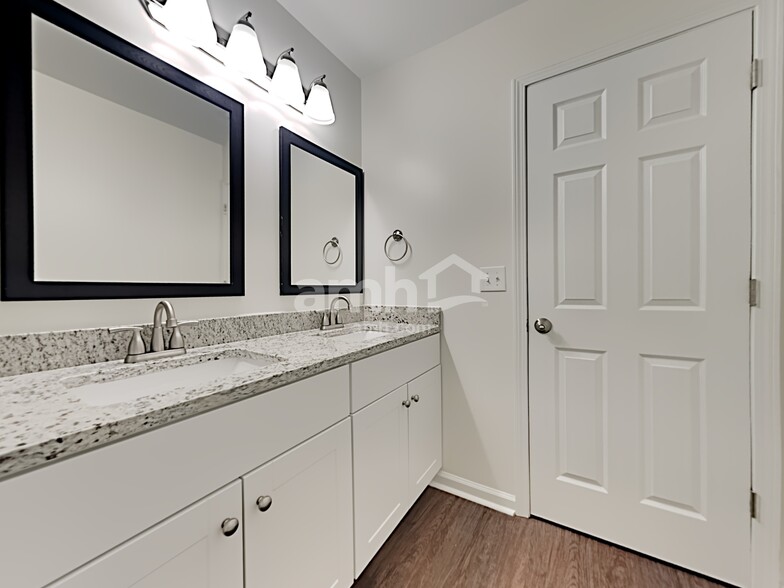 Building Photo - 709 Averasboro Dr