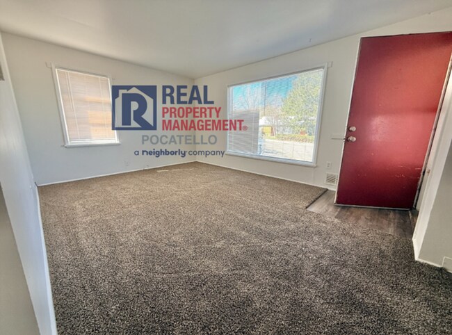 Building Photo - 60-66 Mountain Drive