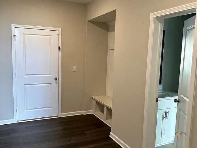 Building Photo - 4210 Essex Pond Wy